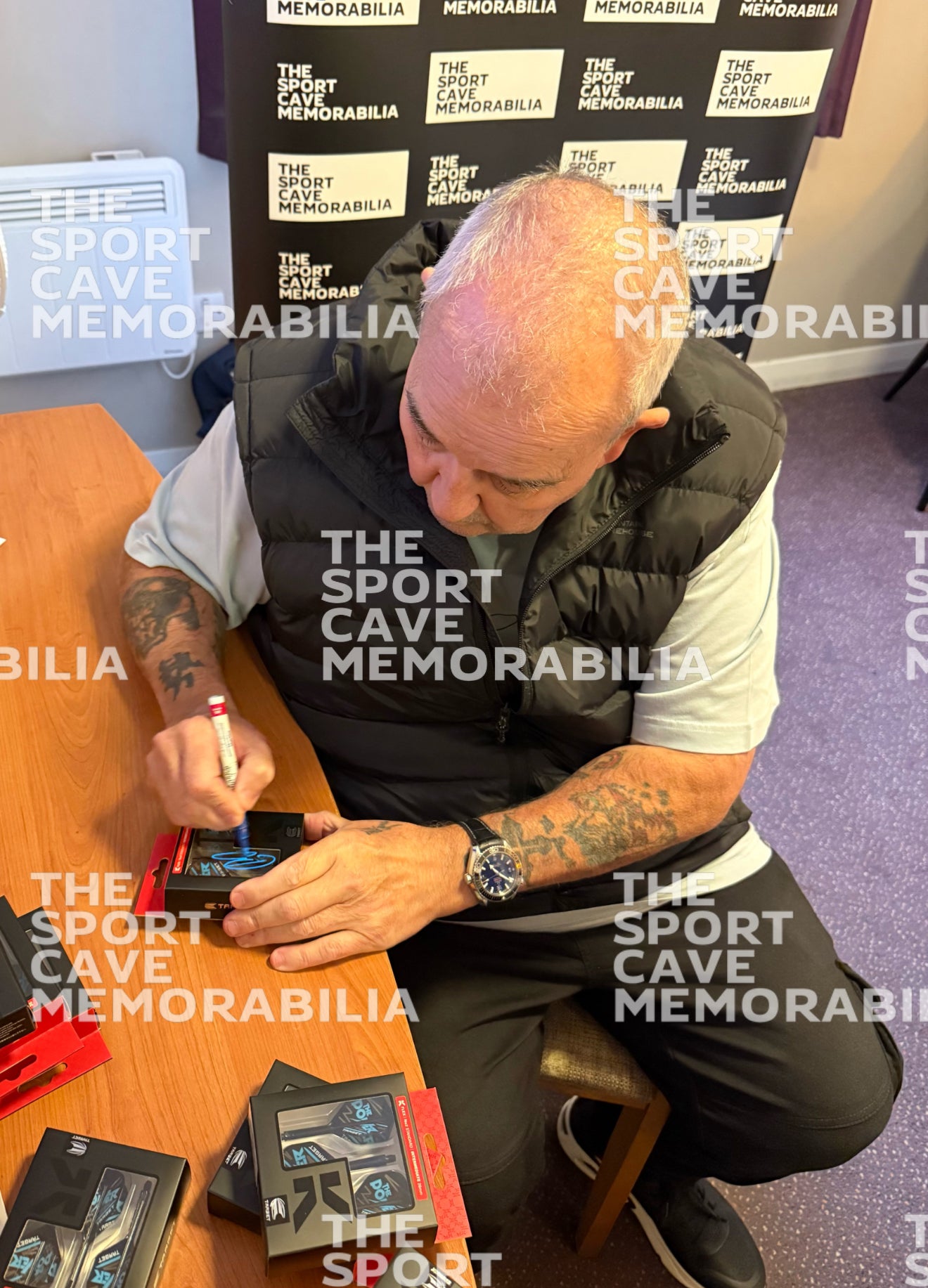 Phil Taylor Signed Target The Power K Flex Flights Set