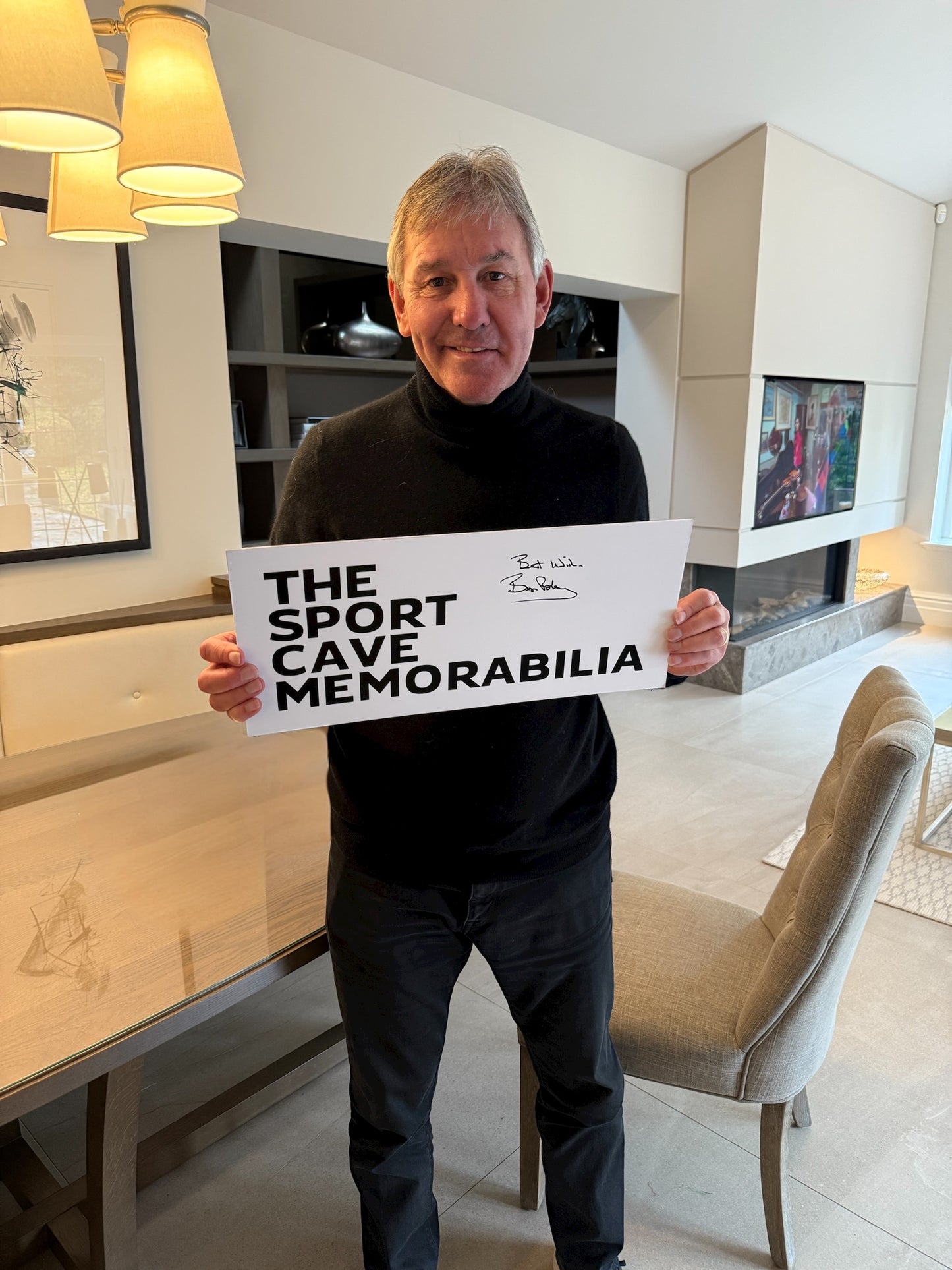 Bryan Robson Signed Manchester United 1985 FA Cup Final Shirt- Deluxe Framed