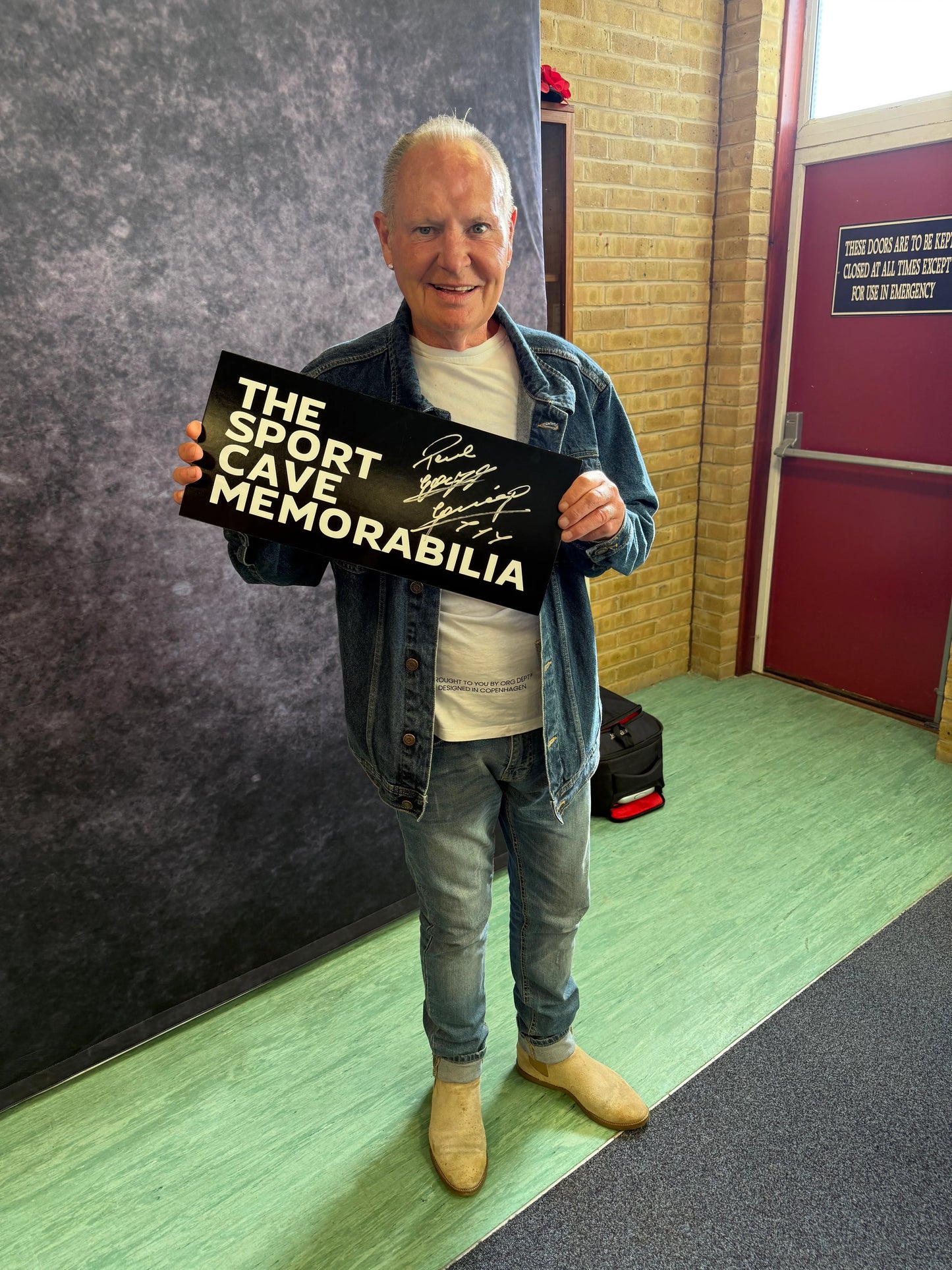 Paul Gascoigne ‘Gazza’ Signed England Italia 90 Home Shirt- Deluxe Framed
