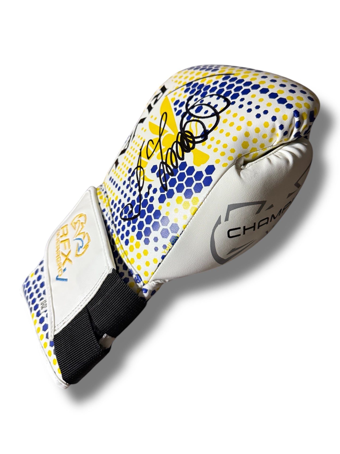 Oleksandr Usyk Signed Rival Boxing Glove- v Tyson Fury Fight 1