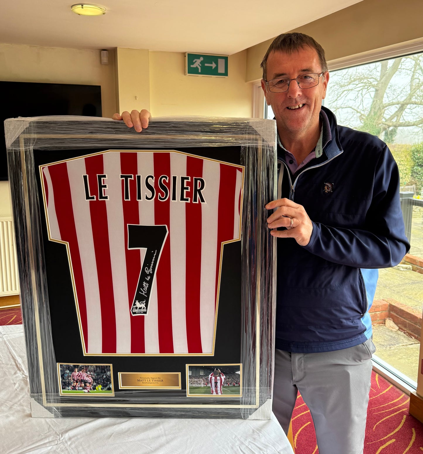 Matt Le Tissier Signed Football Shirt/ Southampton Presentation- Deluxe Framed