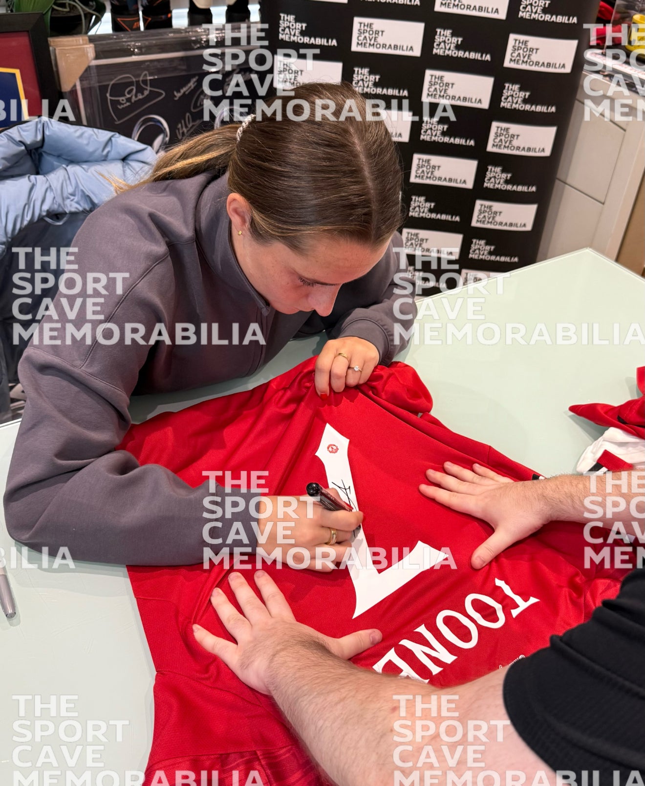 Ella Toone Signed Manchester United 2025/26 Home Cup Shirt- Deluxe Framed