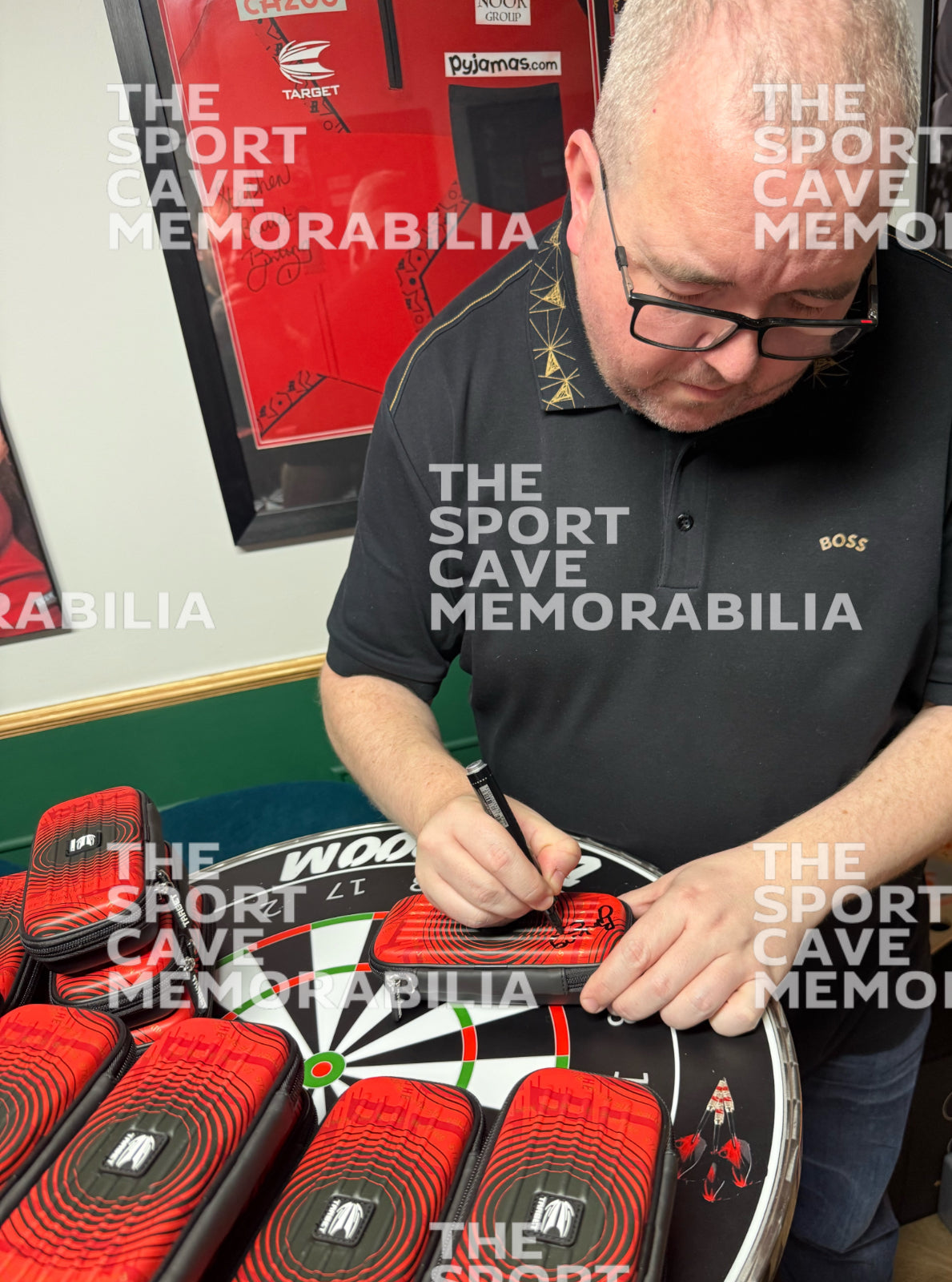 Stephen Bunting Signed Target The Bullet Takoma Darts Case